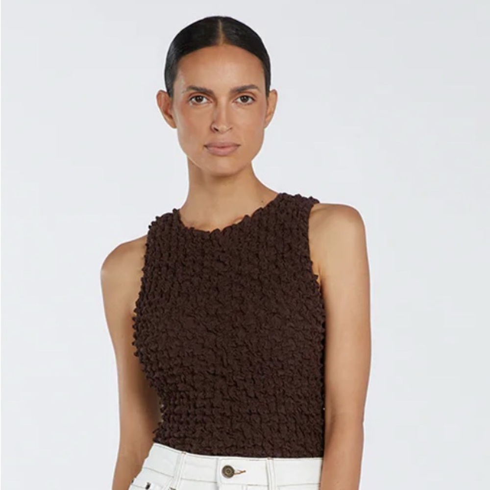 DISSH PRESLEY CHOC CREW NECK TOP